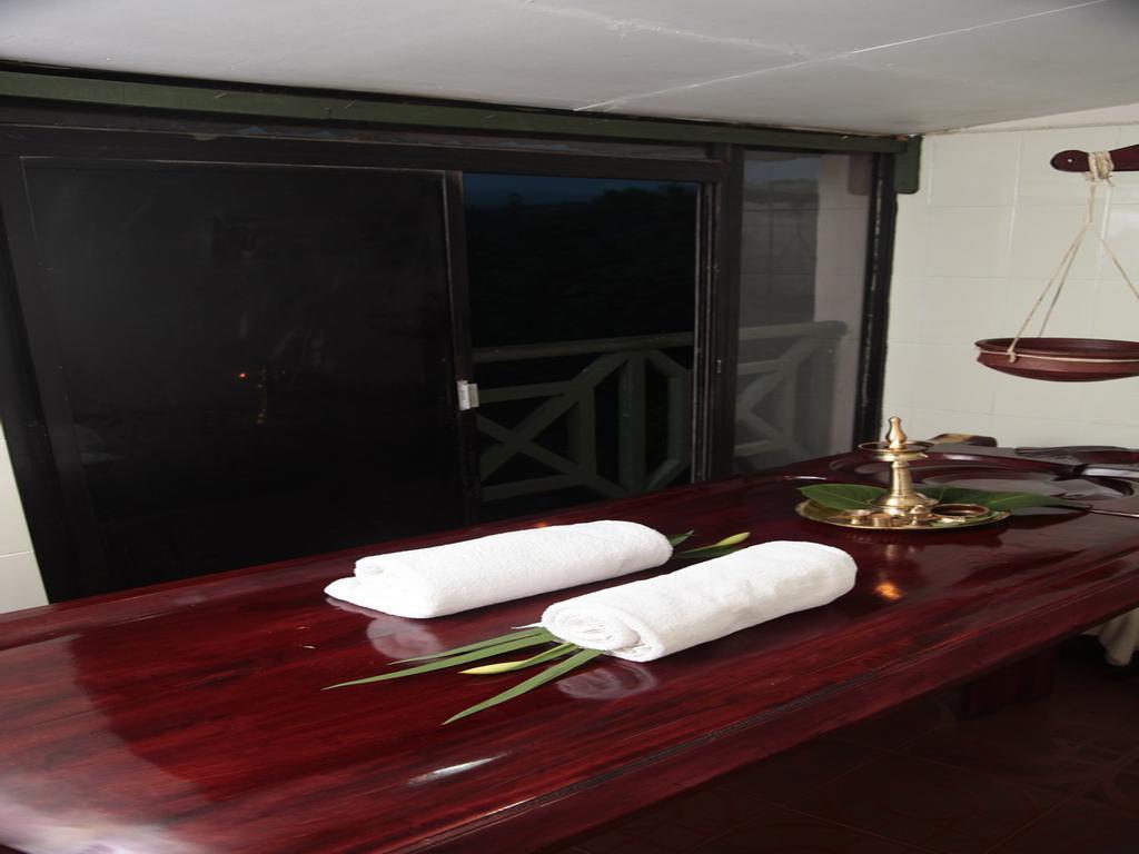 Abad Copper Castle Resort Munnar Exterior foto